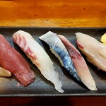 Kimpachi Sushi - 大きいネタの寿司も。