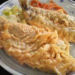 あほだら亭 - 大きないわしの天ぷら。