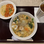 天津飯店 - ダールー麺（醤油味）Bセット¥1520  海老チリチャーハン＋180