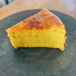カフェ 八曲音 - かぼちゃのケーキ