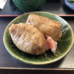 手打ちそば 水沢 - そば稲荷（2ヶ）、360円。