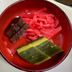 鯉とうなぎのまるます家 - お新香