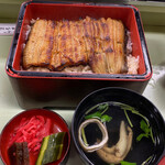 鯉とうなぎのまるます家 - 亀重