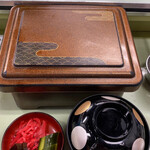 鯉とうなぎのまるます家 - 亀重