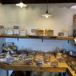 小さなパン小屋 一休 - 店内の商品②