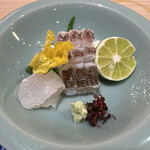 味ひろ - [造り]
      鯛、松川鰈