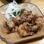 ◯鳥-マルドリ-神田本店 - 地鶏のからあげ：680円