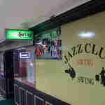 こ洒落た外観。昭和の銀座風^^