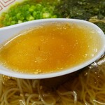 ラーメン浅野2号 - キンキンに冷えたスープ