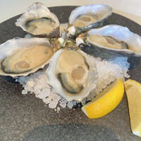 Wattle Tokyo - 牡蠣も贅沢に1人5個