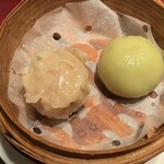Ginza Asuta - 豚と蟹の焼売、エビの水晶包み蒸し