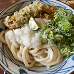 丸亀製麺 - おろし醤油うどん 大　ちくわ天