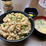 伝説のすた丼屋 - 肉の日なので、肉が1.5倍です！