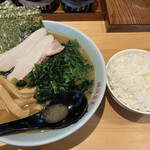 長野土鍋ラーメン たけさん - 平日昼間はライス無料