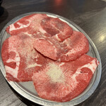 炭火焼肉屋台 たじま屋 - 