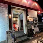 Tempters Pizza+Bar - 外観入口