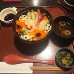 180778489 - 海鮮穴子寿司、下に穴子がいっぱい