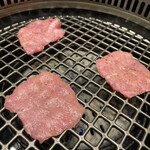 焼肉 拍手喝采 - 