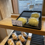 Hakone Bakery - 店内のメロンパン　2022.06