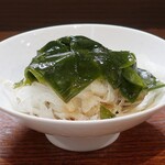 桶家乃隠居 - 淡路島産玉ねぎとワカメポンズ