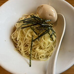 麺道 花の杜 - 麺は細麺でコシがある