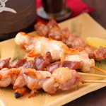 Bansan Kyoushoku - 『焼き鶏盛り合わせ』　肉の味が濃い七谷赤地鶏の魅力を堪能