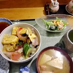 Yasubeezushi - 海鮮丼 竹￥1480