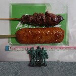 岩瀬銀座惣菜店 - 料理写真:鶏レバー139円＆つくね140円