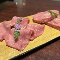 黒毛和牛焼肉 虎斑 北新地店 - 