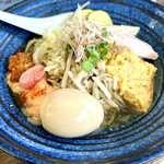 epilogue 08 - 味玉、卵焼き、鳥チャーシュー、ズッキーニ、セロリ、ゴボウ、茗荷、貝割れ、２種のトマトソースにプチトマト