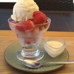 やまびこテラス - 苺の果実氷