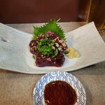 海鮮厨房 匠 - クジラの刺身！！ほぼ定番で置いてあるのがうれしい。