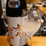 馳走 啐啄一十  - ④鳳凰美田　純米大吟醸酒　山田錦五割磨き(栃木)　みぞれ酒
      米品種:山田錦100%、精米歩合50%
      抜栓してから冷凍庫に入れミゾレ状態になるようにするらしいです。
      面白い飲み方ですね。