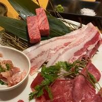 近江うし焼肉 にくTATSU 銀座店 - 