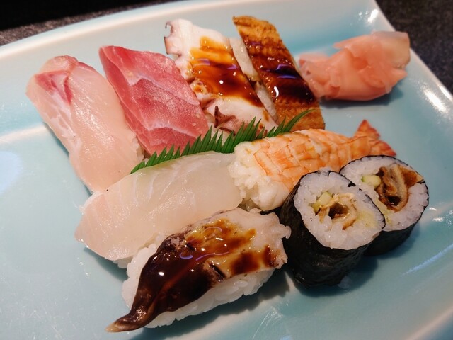 Fuku Sushi Shijo Nawate Ekimae Ten photo 3