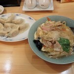 Chuugokuryouri Ryuukakuen - 中華丼餃子¥880