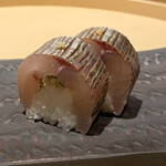 温石 - この棒寿司は、とても秀逸！
      らしい香りと風味が豊かで、鯵の濃いこと。
