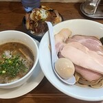 Trigo - 特製つけ麺と肉飯