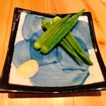 天ぷら食堂 たもん - 茹でオクラ