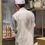 うなぎ四代目菊川 東京駅黒塀横丁店 - 炭火焼き！