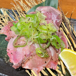 牛若丸 - 炙り ネギ豚タン  780円