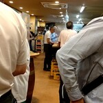 立飲み たきおか - 店内