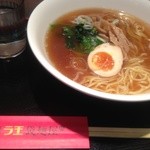 日清ラ王　袋麺屋 - しょうゆラーメン250円