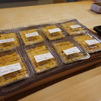 鮨 十兵衛 - 本日の主役の小浜の雲丹