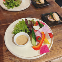 シャイニーアウル 表参道 - ディップサラダ