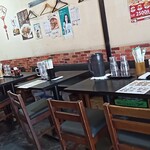 中華居酒屋 美味軒 - 内観