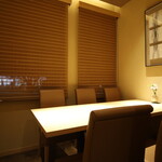 箕面今宮よし田 - 靴を脱がないテーブル個室4名～6名