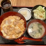 秋田比内地鶏 きすけ - 親子丼並1,200円