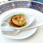 オリーブベイホテル - 本日の一口のお楽しみ　キッシュ