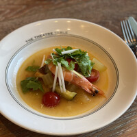 THE THEATRE TABLE - 真鯛と天使エビのスープ仕立て サフランの香り